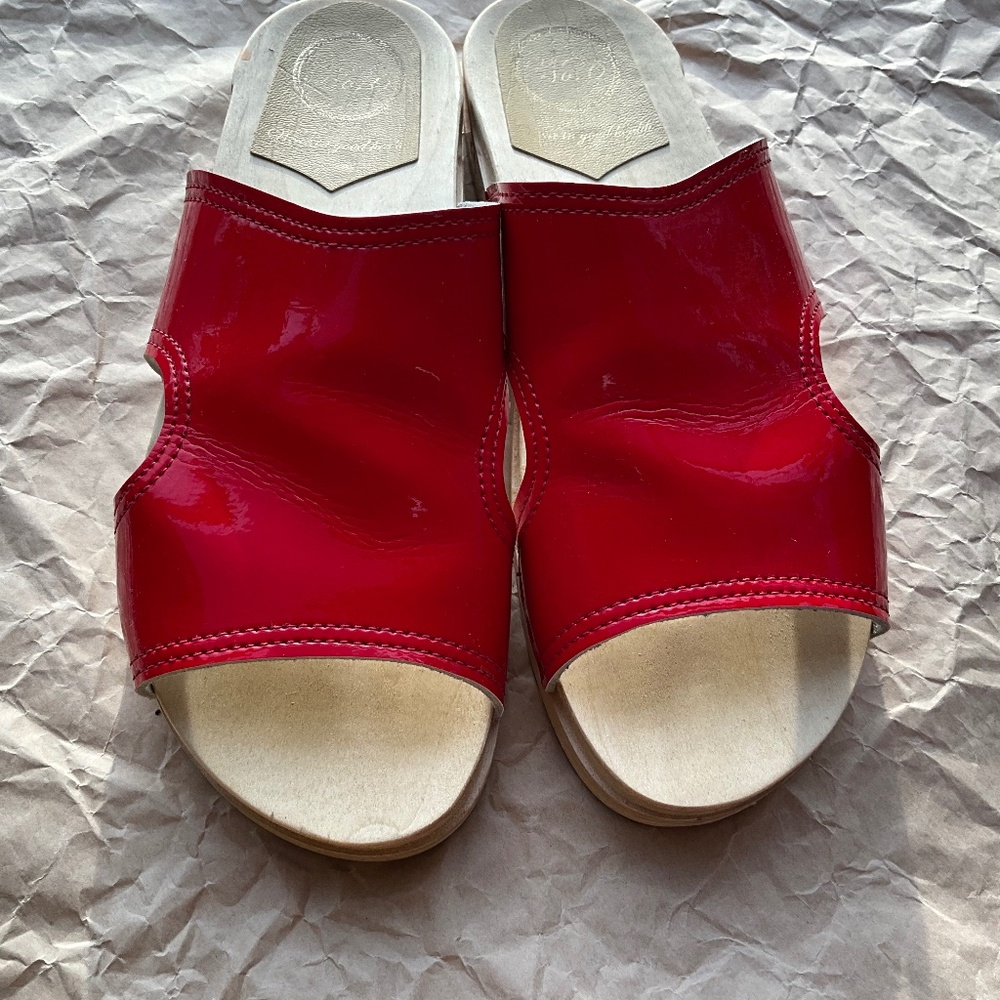 No 6 Alexis Cut Out Slide On Flat Base Sandal